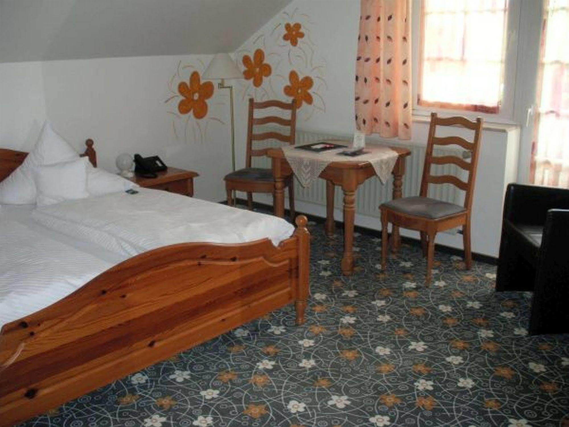 Hotel Company 3*